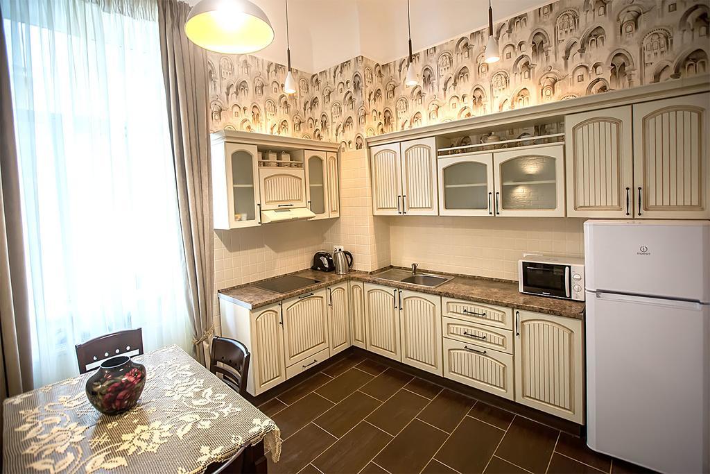 Gorgeous Apartments In Historical Center Of Lvov ภายนอก รูปภาพ
