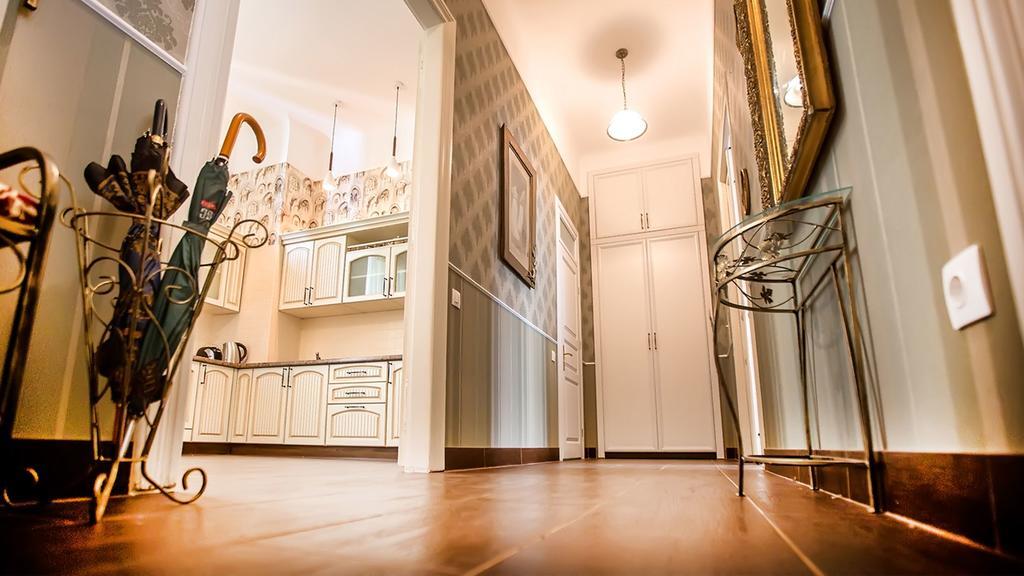 Gorgeous Apartments In Historical Center Of Lvov ภายนอก รูปภาพ